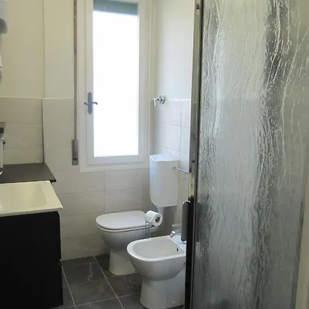 Cozy Retreat In Just 100m From The Διαμέρισμα Grado-Pineta